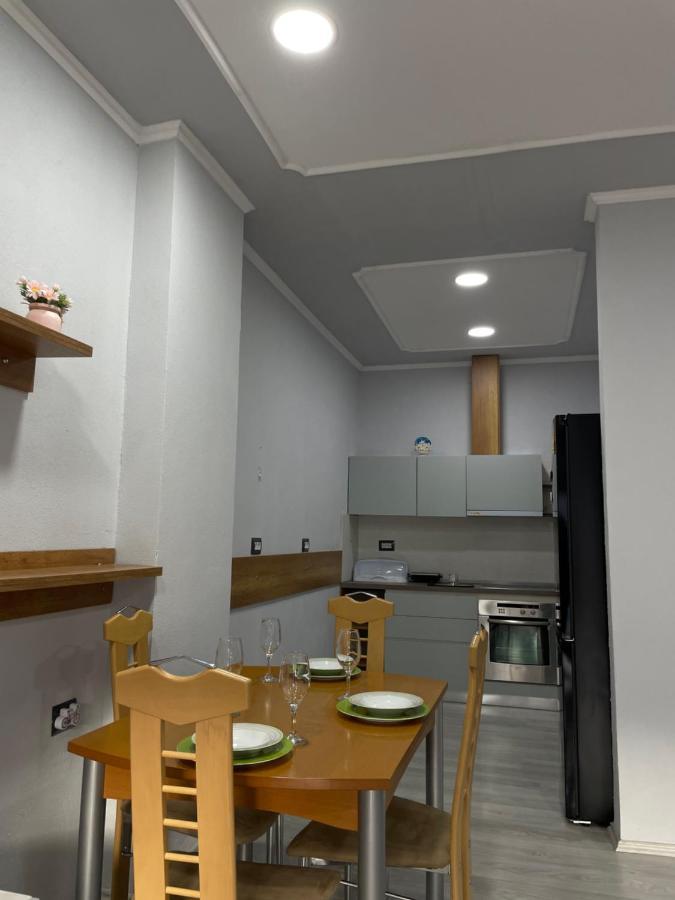 Ferienwohnung Stone City Apartament Gjirokastër Exterior foto